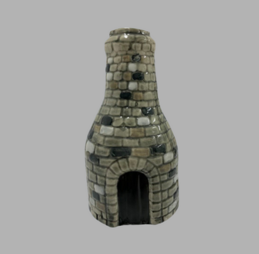 Bottle Kiln Medium 13cm Black