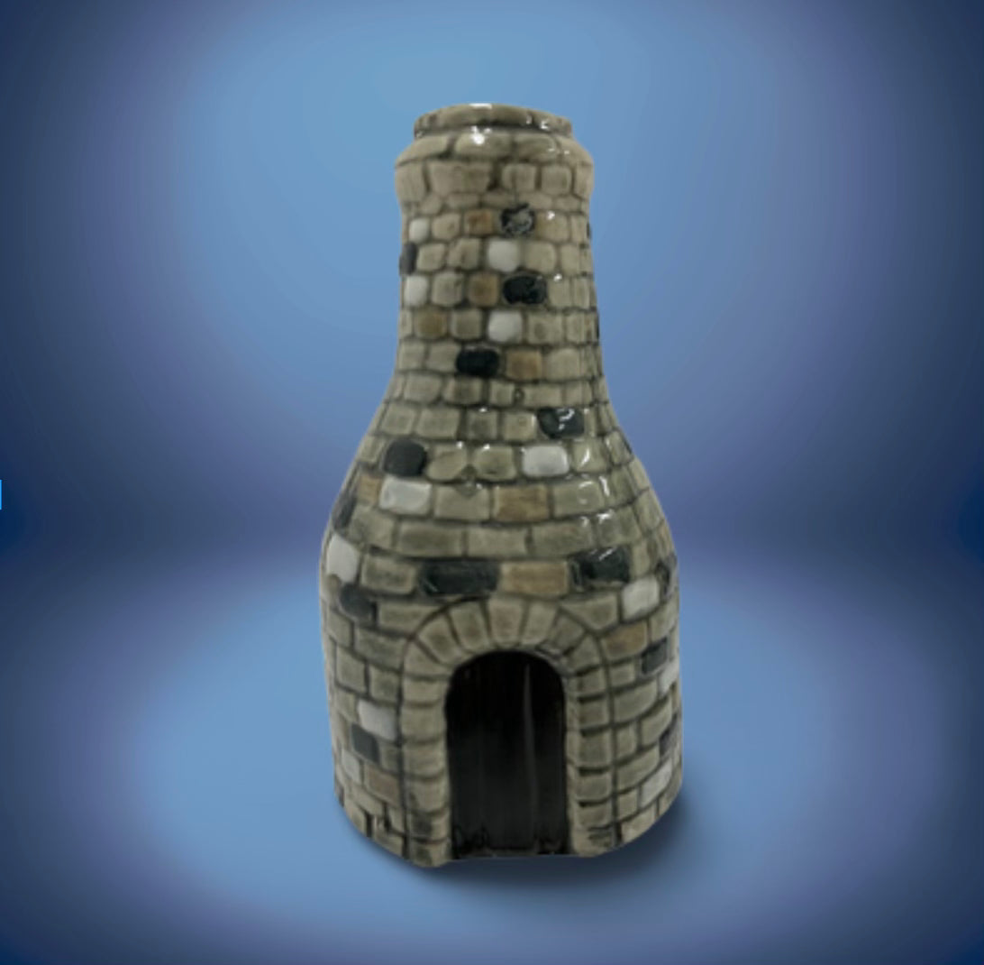 Bottle Kiln Medium 13cm Black