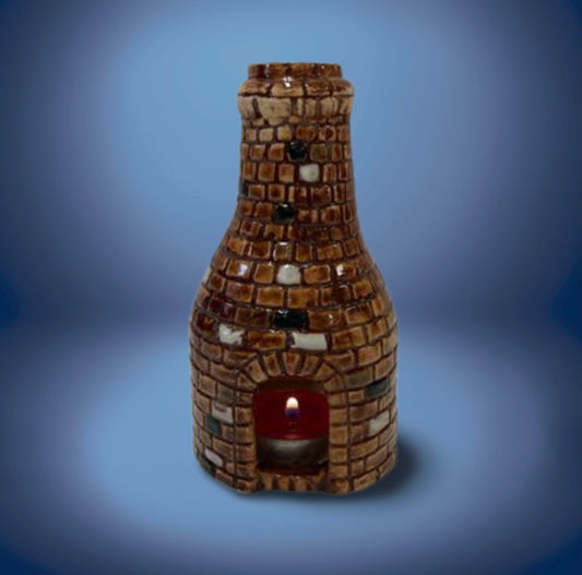 Bottle Kiln Medium 13cm T light in Light Brown